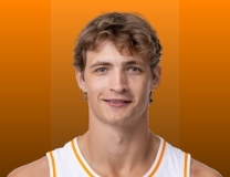 Cade Phillips rocks the rim with slam dunk