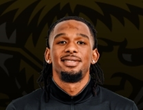 TJ Williams rocks the rim with jam