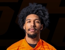 Isaiah Coleman drops in the smooth basket