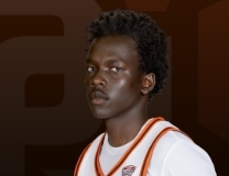 Mayar Wol rocks the rim with slam