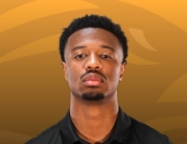 Dylan Brumfield drills basket vs. Louisiana Ragin' Cajuns