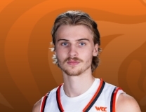 Elias Ralph throws down powerful dunk vs. Long Beach State Beach