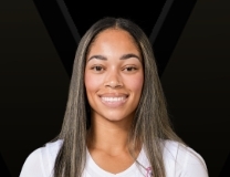 Jada Brown drills the trey