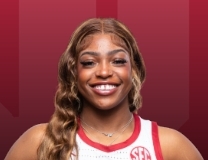 Sahara Williams lays in an and-1 for Oklahoma