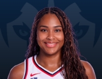 Sarah Strong goes coast-to-coast for UConn