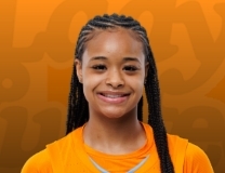 Mia Pauldo nails it from behind the arc