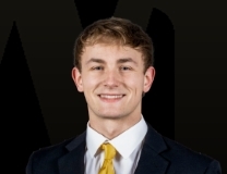 Robby Ashford airs it out for 22-yard touchdown pass