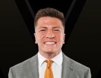 Vanderbilt's Diego Pavia scores a 25-yard rushing TD