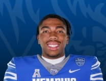 Arrington Maiden keeps it himself for a 21-yard Memphis TD
