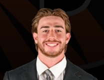 Dartmouth's Harrison Keith makes an incredible one-handed INT