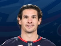 Sean Monahan lights the lamp