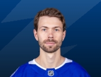 Oliver Bjorkstrand notches goal on the power play