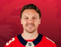 Sam Reinhart lights the lamp for Panthers